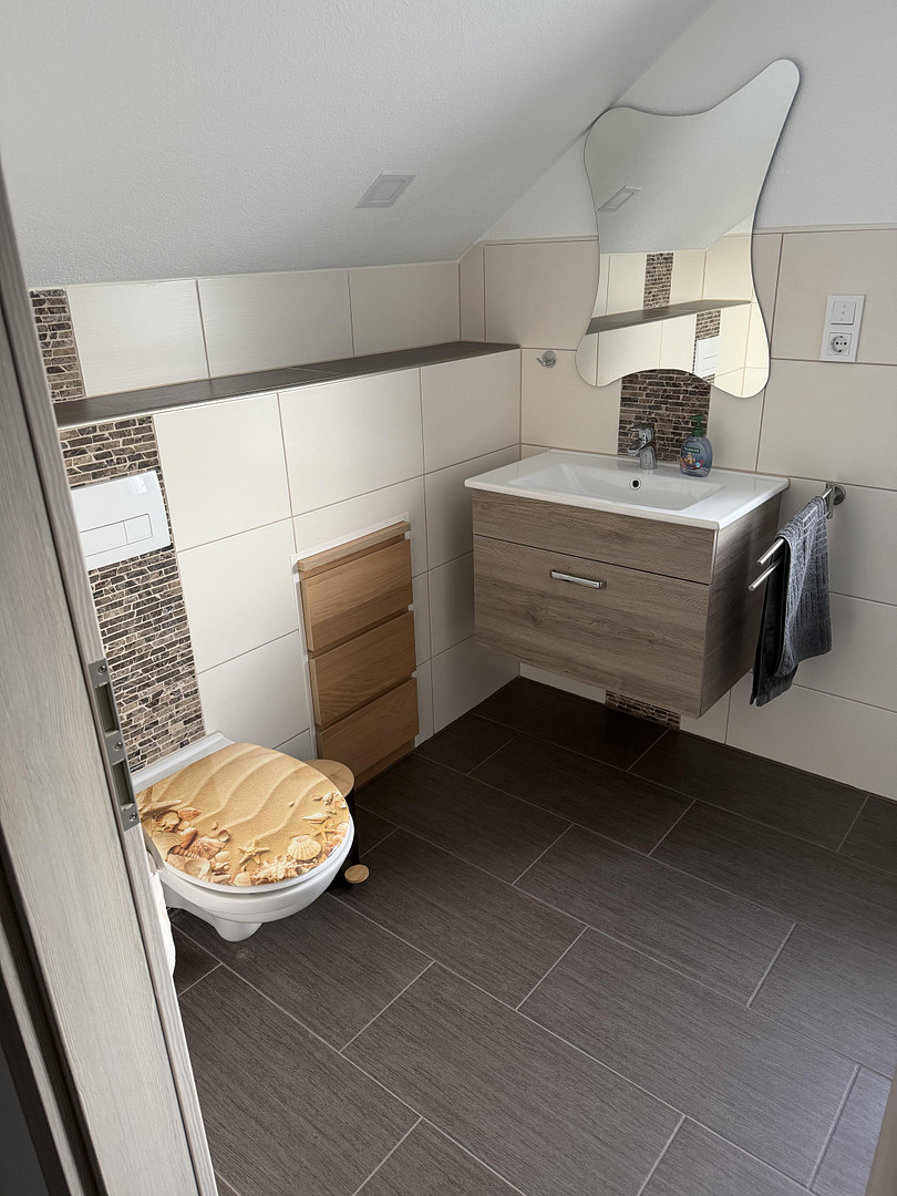 Modernisiertes Einfamilienhaus mit Photovoltaikanlage, Speicher und großem Grundstück – Starzach(Bierlingen) – Vorschaubild 28