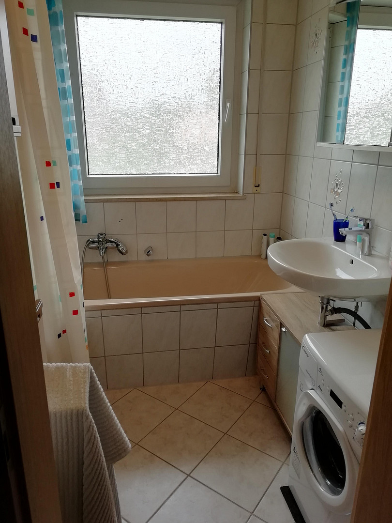 Gemütliche 3-Zimmer-Wohnung in bester Lage in RT-Rommelsbach   PROVISIONSFREI !! – Reutlingen(Rommelsbach) – Vorschaubild 8