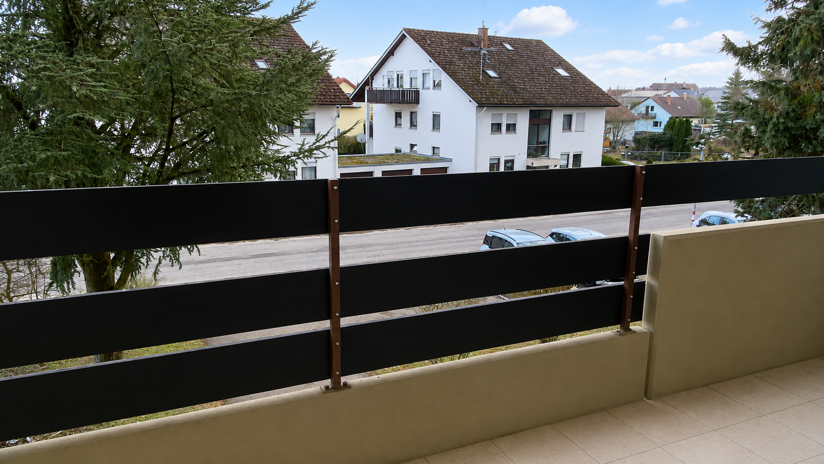 Gemütliche 1,5-Zimmer-Wohnung mit Balkon, Einbauküche & Stellplatz in Bad Teinach-Zavelstein – Silcherstraße 9, 75385 Bad Teinach - Zavelstein(Sommenhardt) – Vorschaubild 2