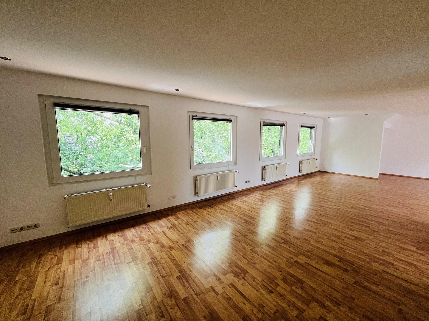 Dachterrasse mit Blick ins Grüne. Ganz oben. Ganz für sich. Ganz ruhig. Mitten im Wasserviertel. – Moselstraße 9, 47051 Duisburg(Altstadt) – Vorschaubild 11