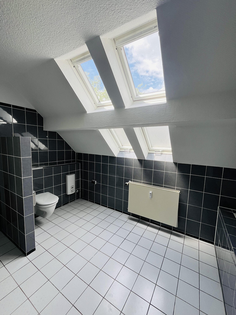 Dachterrasse mit Blick ins Grüne. Ganz oben. Ganz für sich. Ganz ruhig. Mitten im Wasserviertel. – Moselstraße 9, 47051 Duisburg(Altstadt) – Vorschaubild 21