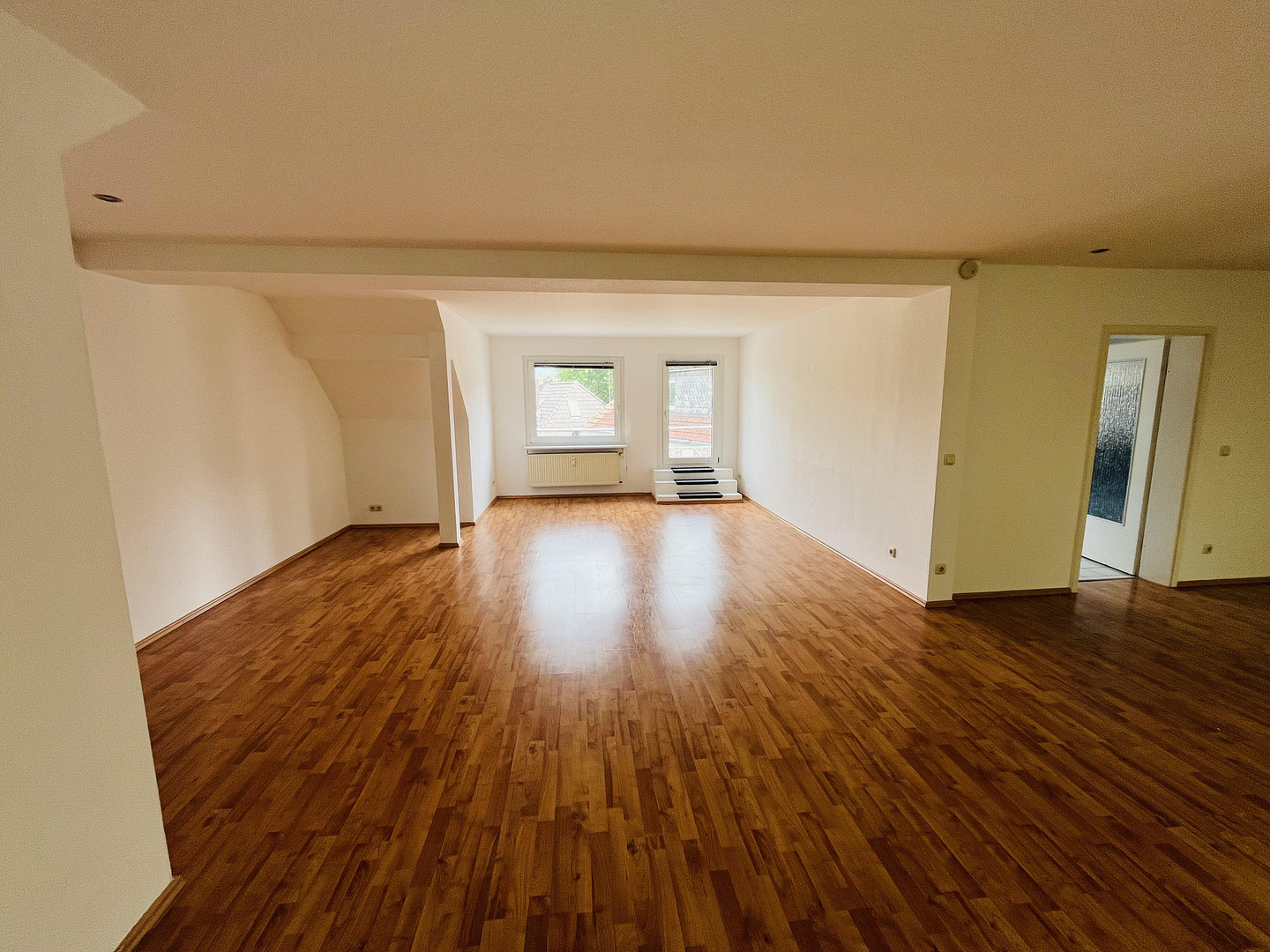 Dachterrasse mit Blick ins Grüne. Ganz oben. Ganz für sich. Ganz ruhig. Mitten im Wasserviertel. – Moselstraße 9, 47051 Duisburg(Altstadt) – Vorschaubild 12