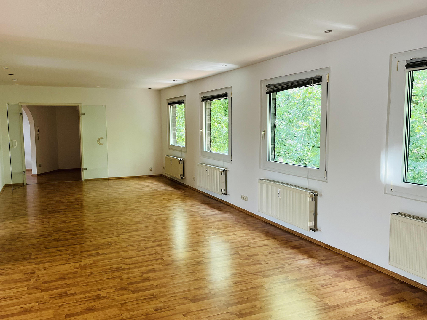 Dachterrasse mit Blick ins Grüne. Ganz oben. Ganz für sich. Ganz ruhig. Mitten im Wasserviertel. – Moselstraße 9, 47051 Duisburg(Altstadt) – Vorschaubild 10