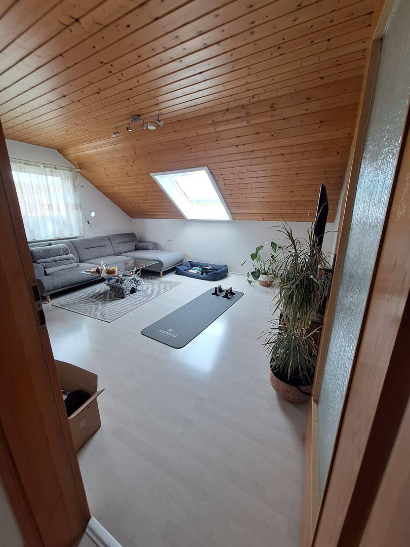 Gemütliche Dachgeschosswohnung 4 Zimmer mit Einbauküche in ruhiger Wohngegend – 71720 Gronau – Vorschaubild 9