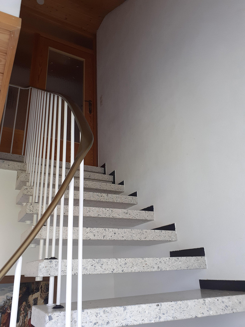 Gemütliche Dachgeschosswohnung 4 Zimmer mit Einbauküche in ruhiger Wohngegend – 71720 Gronau – Vorschaubild 3