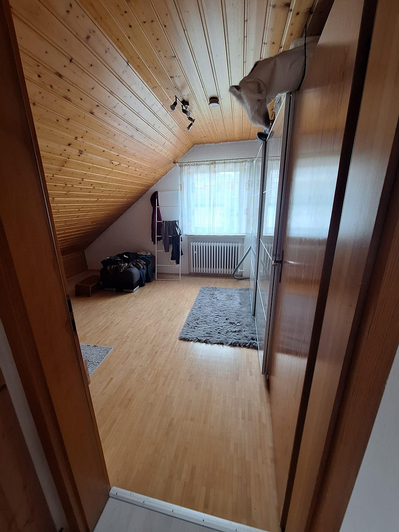 Gemütliche Dachgeschosswohnung 4 Zimmer mit Einbauküche in ruhiger Wohngegend – 71720 Gronau – Vorschaubild 15