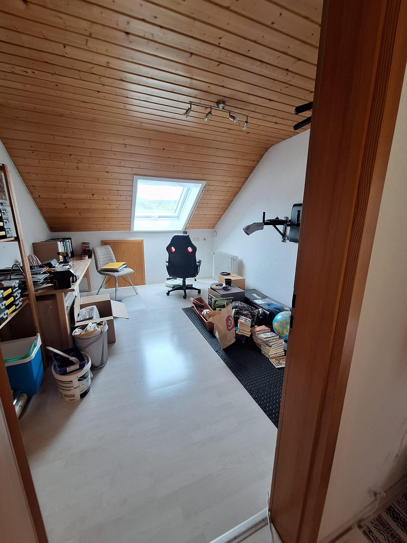 Gemütliche Dachgeschosswohnung 4 Zimmer mit Einbauküche in ruhiger Wohngegend – 71720 Gronau – Vorschaubild 13