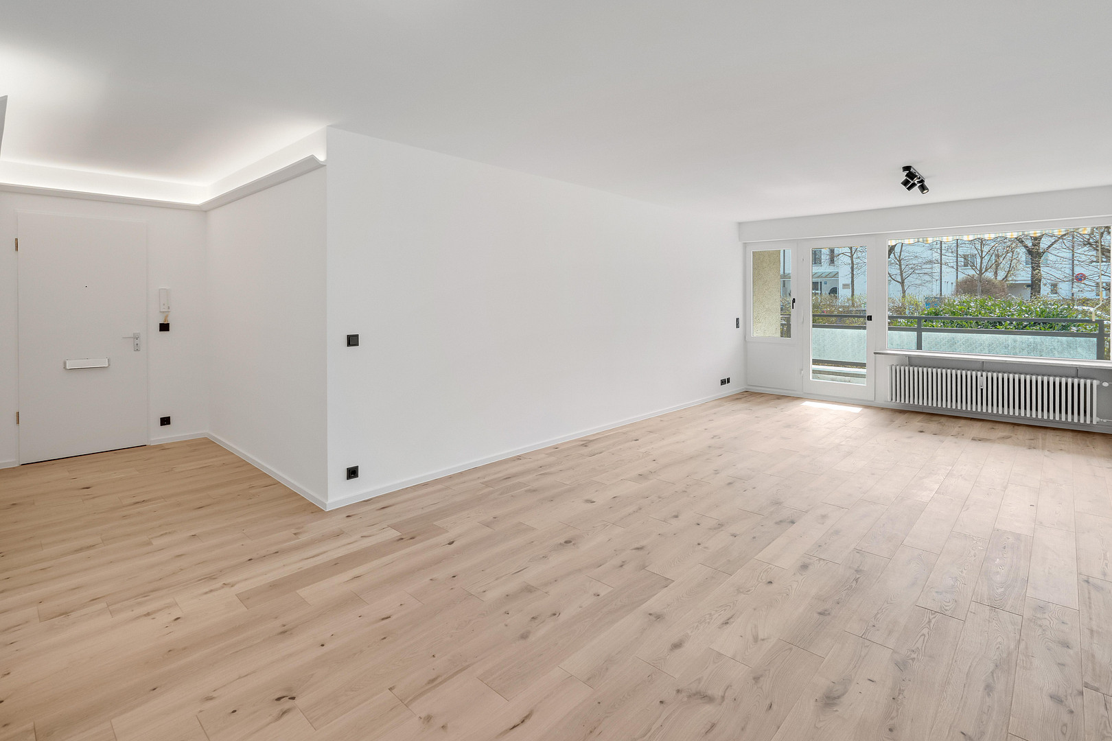 PROVISIONSFREI: Umfassend sanierte 3-Zi-Wohnung mit 2xLoggia, Bogenhausen English speaking – Zimmermannweg 2, 81927 München(Denning) – Vorschaubild 3