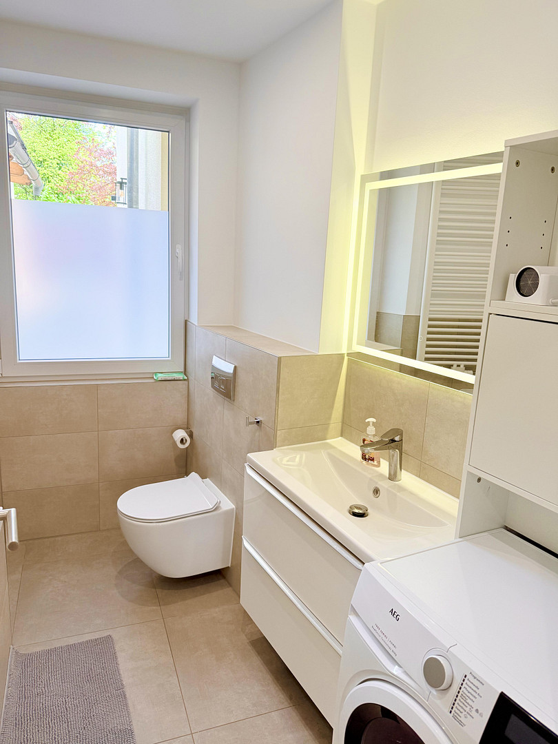 Erstbezug eines Exklusives Saniertes Möbliertes 2-Zi.-Apartment im EG in Erlangen Zentrum – Marquardsenstr. 5, 91054 Erlangen – Vorschaubild 7