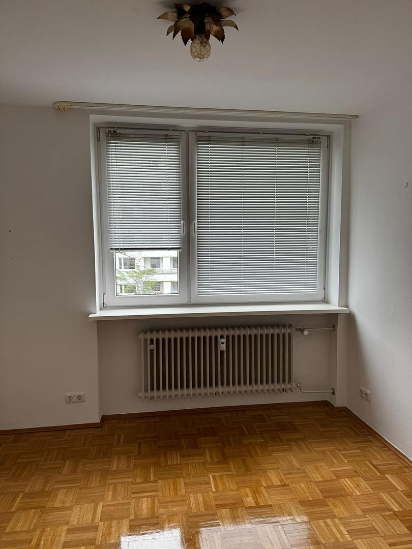 Lichtdurchflutete 3 Zi. K, Bad + WC – Denninger Str., 81927 München(Englschalking) – Vorschaubild 12