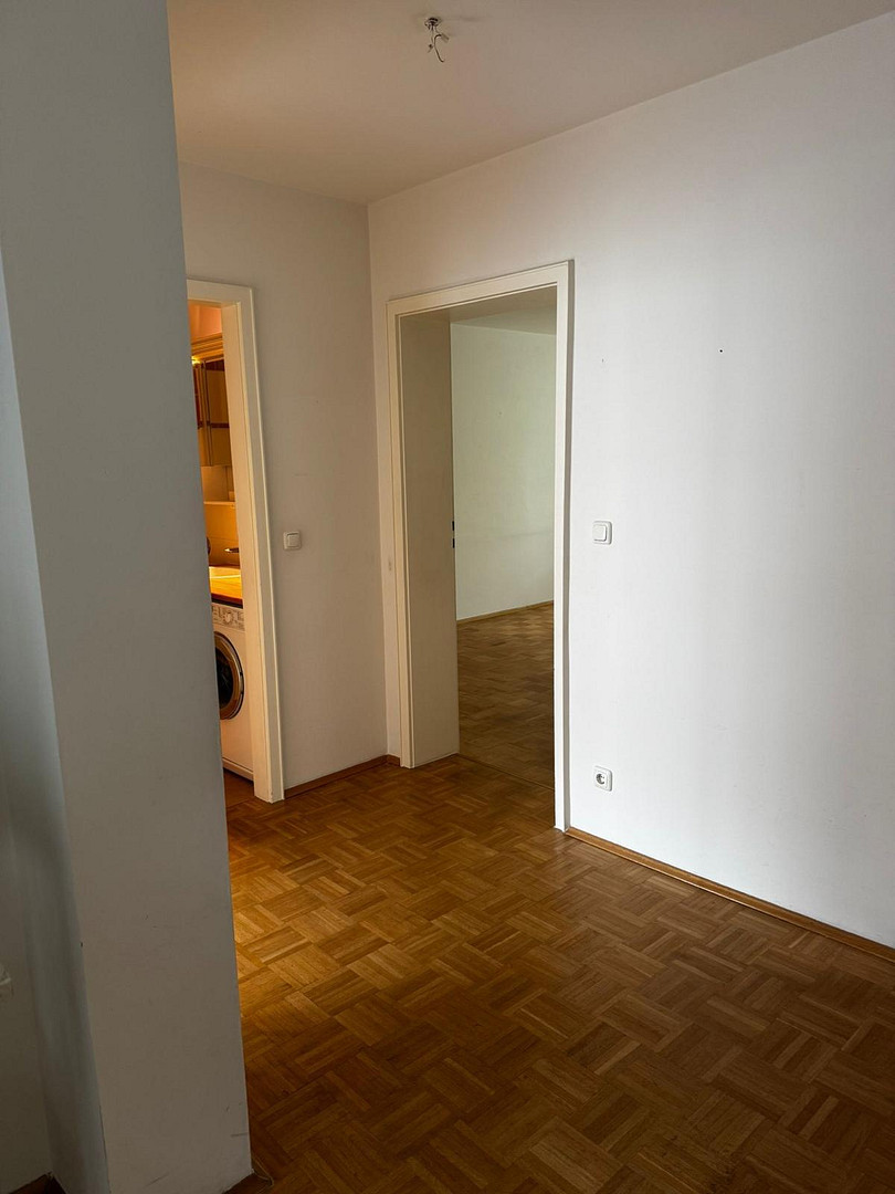 Lichtdurchflutete 3 Zi. K, Bad + WC – Denninger Str., 81927 München(Englschalking) – Vorschaubild 6