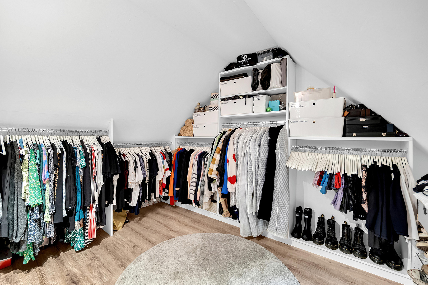 Grundsolides Zweifamilienhaus in Berglage: 223 m² Weite, absolute Privatsphäre und clevere Technik – Crailsheim(Wittau) – Vorschaubild 27
