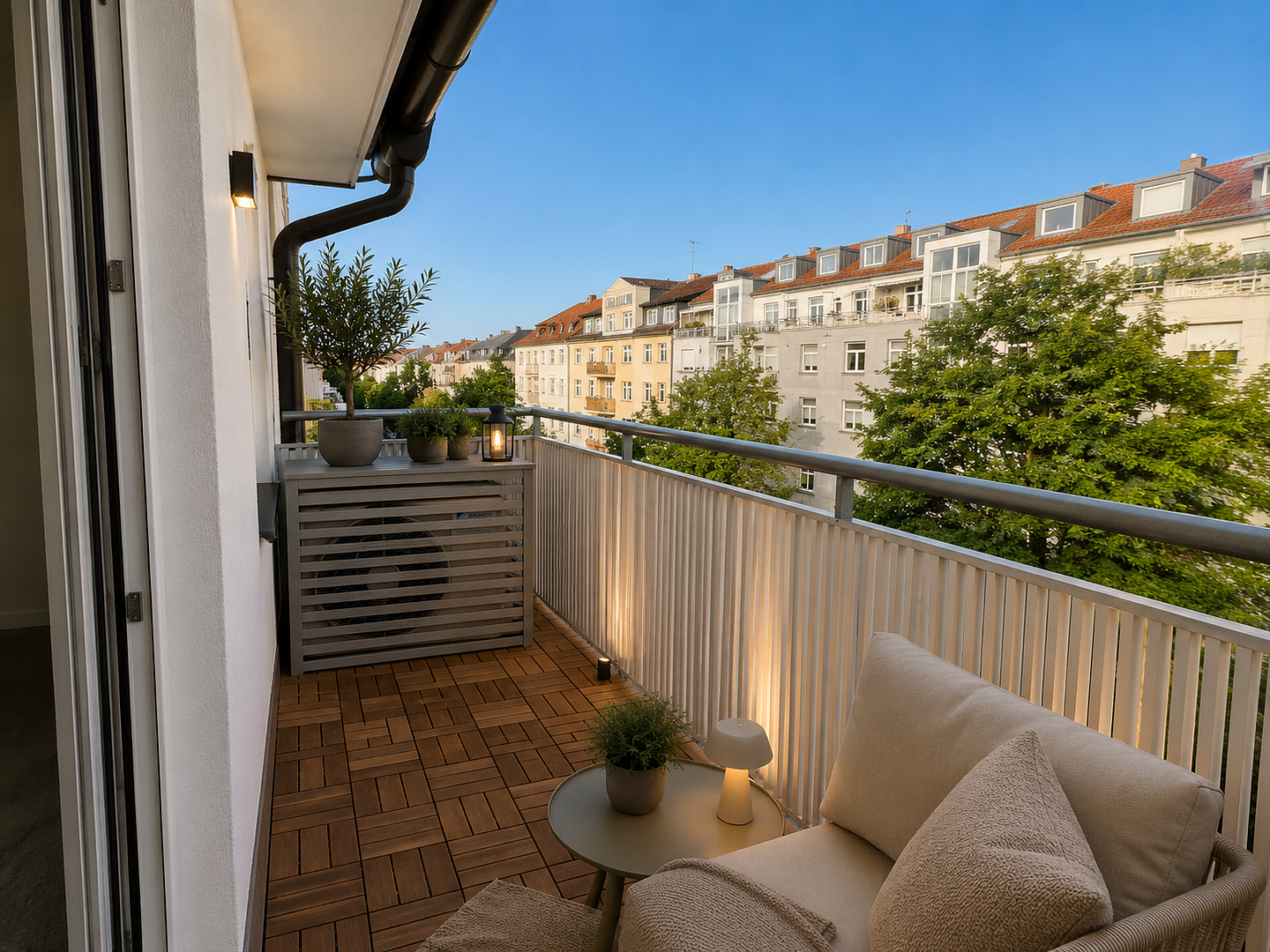 Bezugsfrei und mit Klimaanlage: Sanierte 2-Zimmer-Wohnung mit Balkon in der Maxvorstadt – München(Schwabing) – Vorschaubild 9