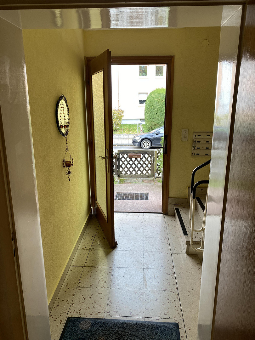 Mehrfamilienhaus mit 3 Wohnungen, Garage und Garten – 91058 Erlangen – Vorschaubild 3