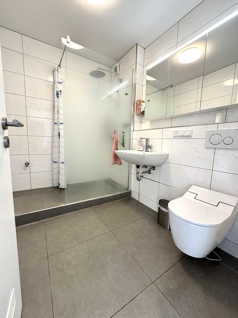 *PROVISIONSFREI* Helle 4-Raum-Wohnung mit 2 Balkonen in gepflegtem Haus – Herchenbachstr. 5, 40470 Düsseldorf(Mörsenbroich) – Vorschaubild 7
