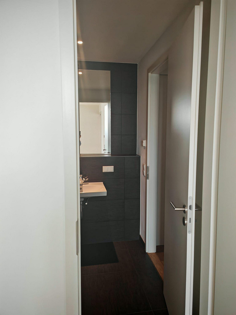 EDEN Tower Frankfurt: Exklusives 2-Zimmer-Apartment im 23. OG mit Skyline-Blick und Balkon – Foto 6