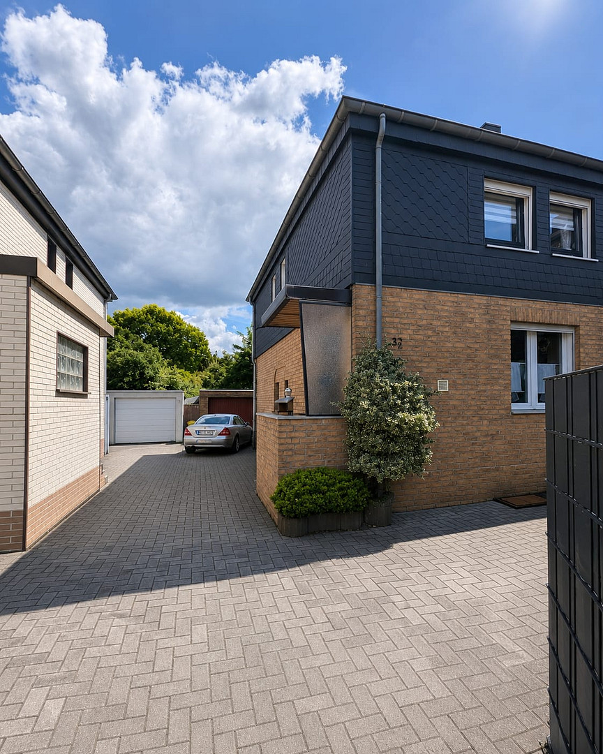 Gemütliches Reihenendhaus mit großem Garten, Terrasse, Garage und viel Nutzfläche