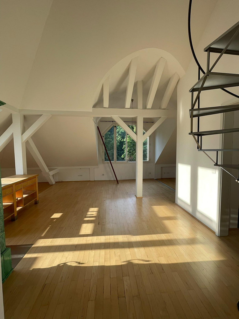 Exklusive provisionsfreie Dachgeschosswohnung mit Galerie und Wintergarten und separatem Appartement – 81541 München(Au) – Vorschaubild 2