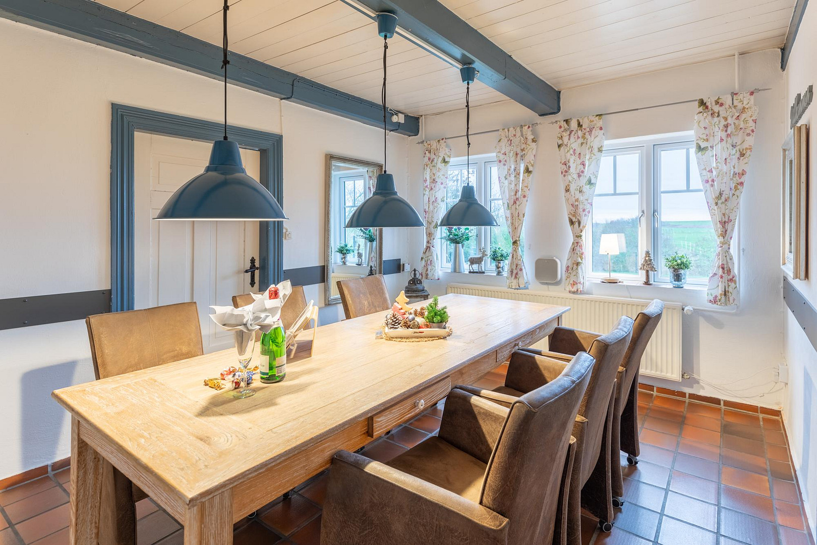 Historisches „Juwel am Deich“ – Großzügiges Wohnen auf 1.800 m² Traumgrundstück nahe Sylt & Föhr – Emmelsbüll-Horsbülle – Vorschaubild 12