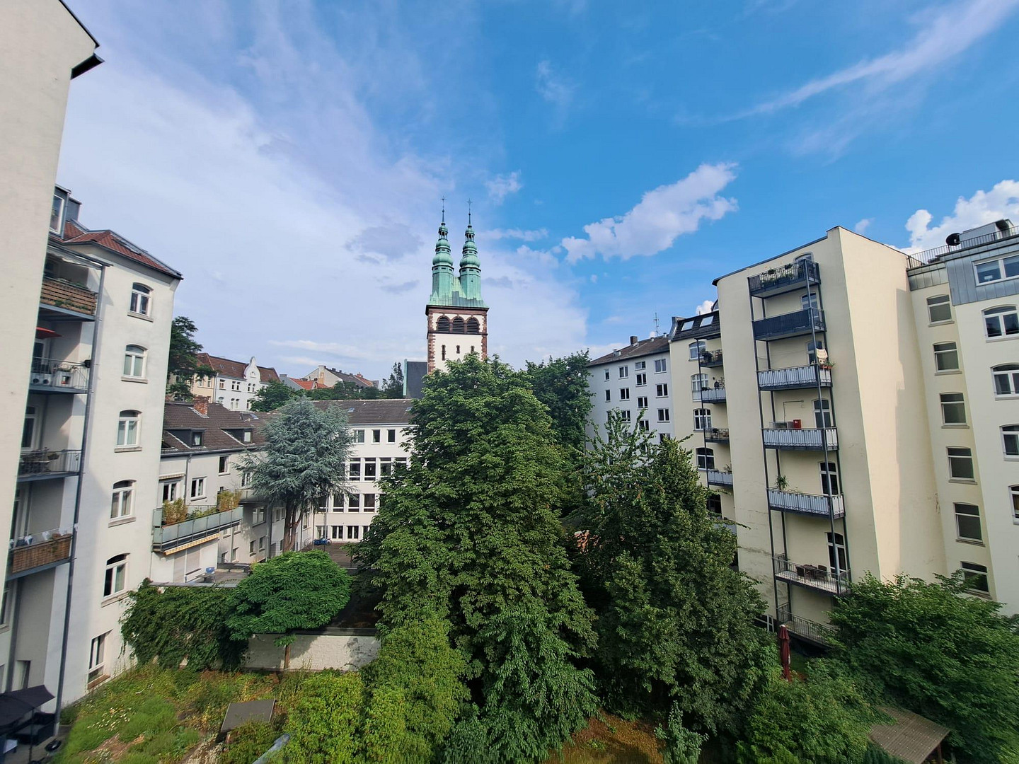 2-Zimmerwohnung mit Südostbalkon im Vorderen Westen Nähe Bebelplatz