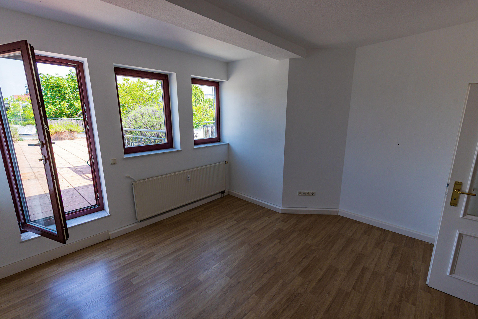 Denkmalgeschützte Maisonette · 137m²· 70 m²Dachterrasse · Aufzug · Bezugsfrei · Leipzig Zentrum-Nord – Ernst-Pinkert-Str. 11, 4105 Leipzig(Zentrum) – Vorschaubild 16