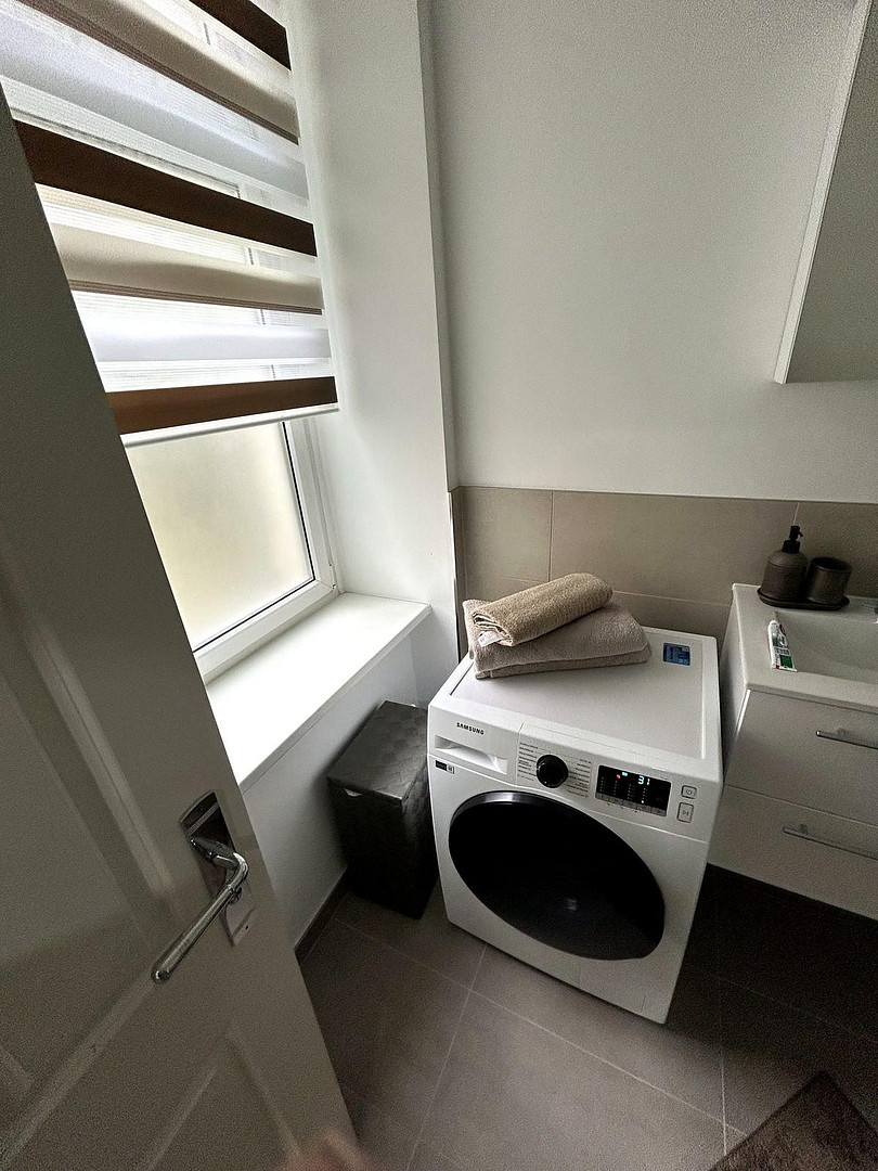 Hochwertig sanierte 1 Zimmer Altbauwohnung mit Loftcharakter Nähe U Bahn Station Frankfurter Tor – Berlin(Friedrichshain) – Vorschaubild 7