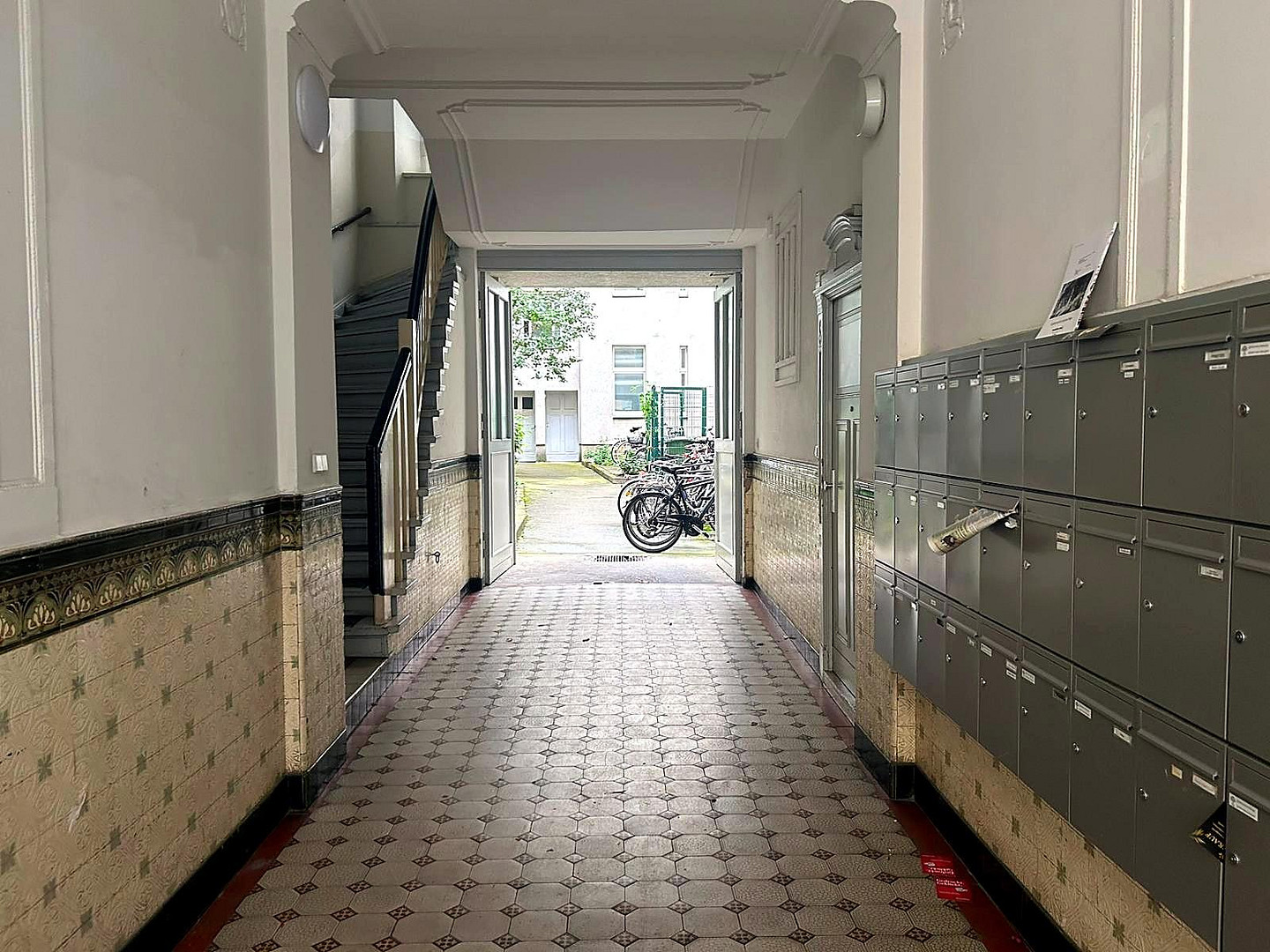 Hochwertig sanierte 1 Zimmer Altbauwohnung mit Loftcharakter Nähe U Bahn Station Frankfurter Tor – Berlin(Friedrichshain) – Vorschaubild 13