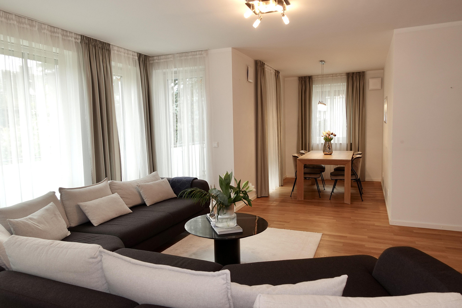 Luxuriöse, helle 3-Zimmer Wohnung – München(Laim) – Vorschaubild 3