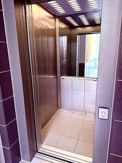 Helle Dachgeschosswohnung mit großer Dachterrasse und Blick ins Grüne – München(Altperlach) – Vorschaubild 11