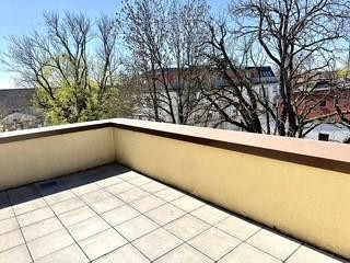 Helle Dachgeschosswohnung mit großer Dachterrasse und Blick ins Grüne – München(Altperlach) – Vorschaubild 10