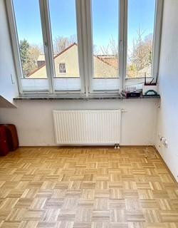 Helle Dachgeschosswohnung mit großer Dachterrasse und Blick ins Grüne – München(Altperlach) – Vorschaubild 3