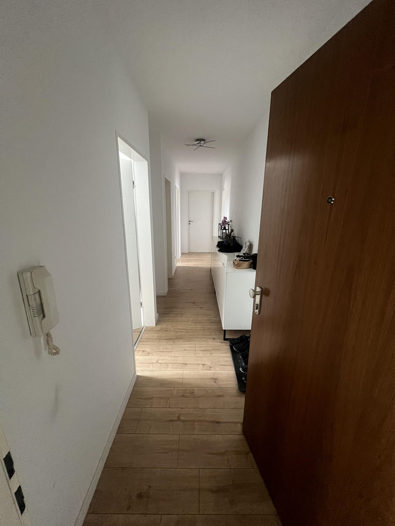3-Zimmer-Wohnung mit Balkon, KFZ-Stellplatz und Einbauküche in Augsburg-Oberhausen/Bärenwirt – Augsburg(Oberhausen) – Vorschaubild 8