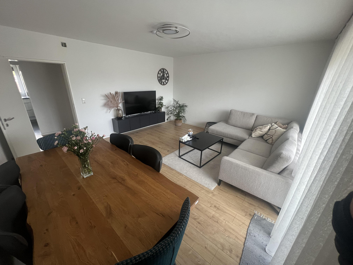 3-Zimmer-Wohnung mit Balkon, KFZ-Stellplatz und Einbauküche in Augsburg-Oberhausen/Bärenwirt – Augsburg(Oberhausen) – Vorschaubild 3