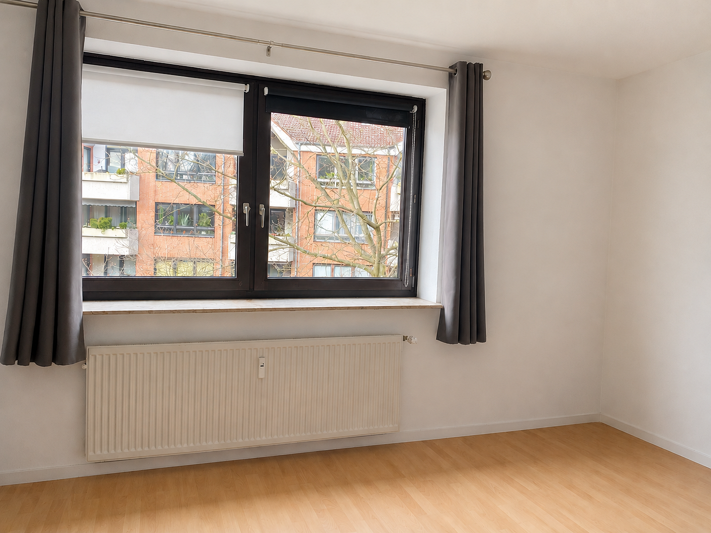 Schöne 3-Zimmer Wohnung in ruhiger Lage mit fantastischer Verkehrsanbindung – Blumhardthof 19, 30625 Hannover(Kleefeld) – Vorschaubild 2