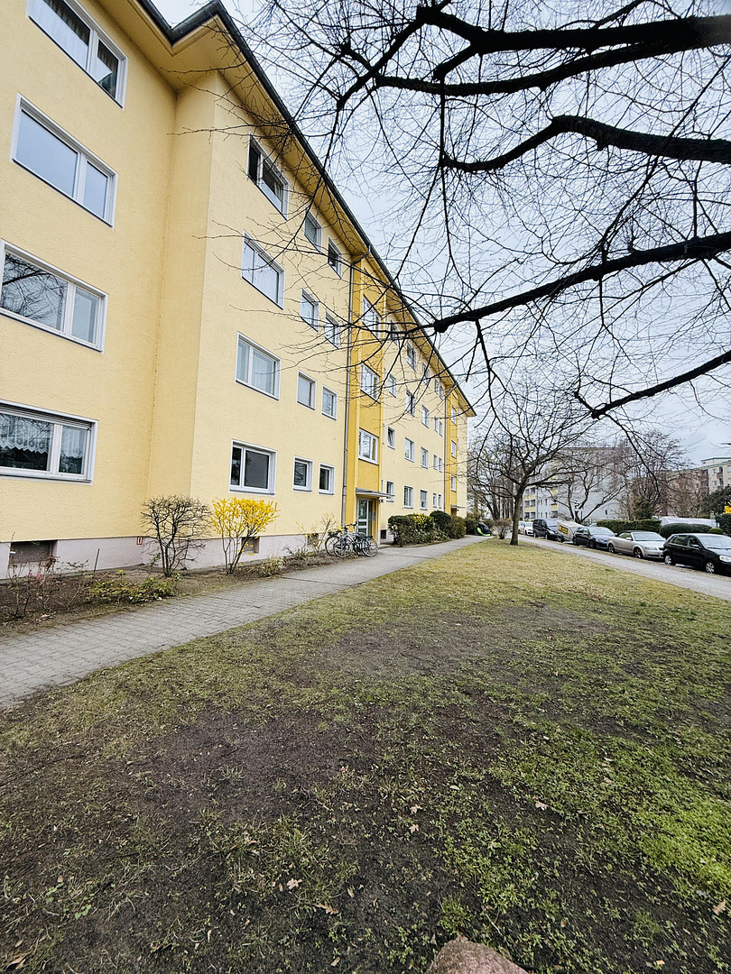 2 Zimmer Wohnung, moderniesiert, separate Küche, Garten, Parkplatz, ohne Provision, frei – Berlin(Wedding) – Vorschaubild 2