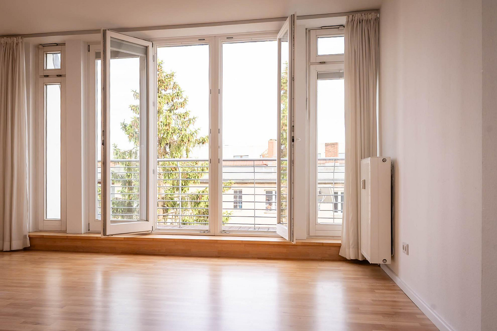Perfekte Dachgeschosswohnung nahe Tegler See, U-Bahn und Fußgängerzone – Berlin(Tegel) – Vorschaubild 2