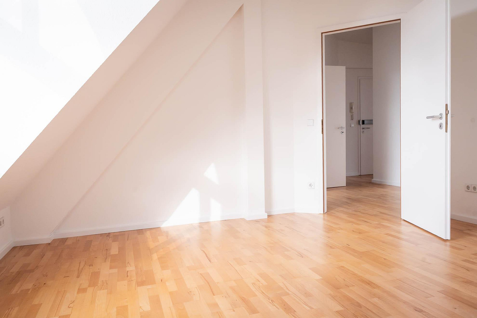 Perfekte Dachgeschosswohnung nahe Tegler See, U-Bahn und Fußgängerzone – Berlin(Tegel) – Vorschaubild 17