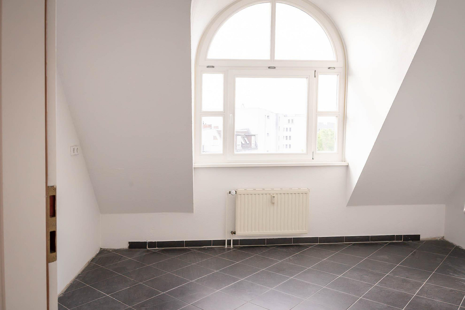 Perfekte Dachgeschosswohnung nahe Tegler See, U-Bahn und Fußgängerzone – Berlin(Tegel) – Vorschaubild 10