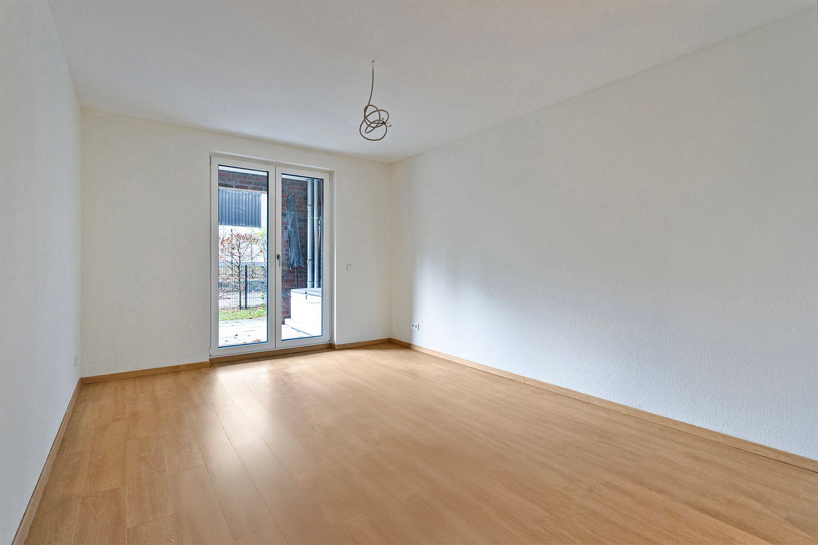 Drei-Zimmer-Gartenwohnung in hochwertiger Wohnanlage / Erstbezug nach Sanierung – Ulenbergstraße 1, 40223 Düsseldorf(Bilk) – Vorschaubild 3