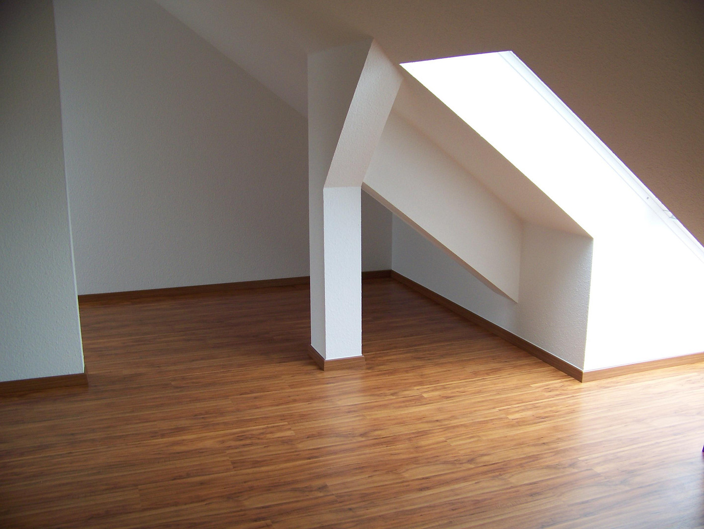 Attraktive Wohnung im Zentrum von Dresden *provisionsfrei* zum Vermieten oder für Eigenbedarf – Alfred-Althus-Straße 2a, 1067 Dresden(Altstadt) – Vorschaubild 8