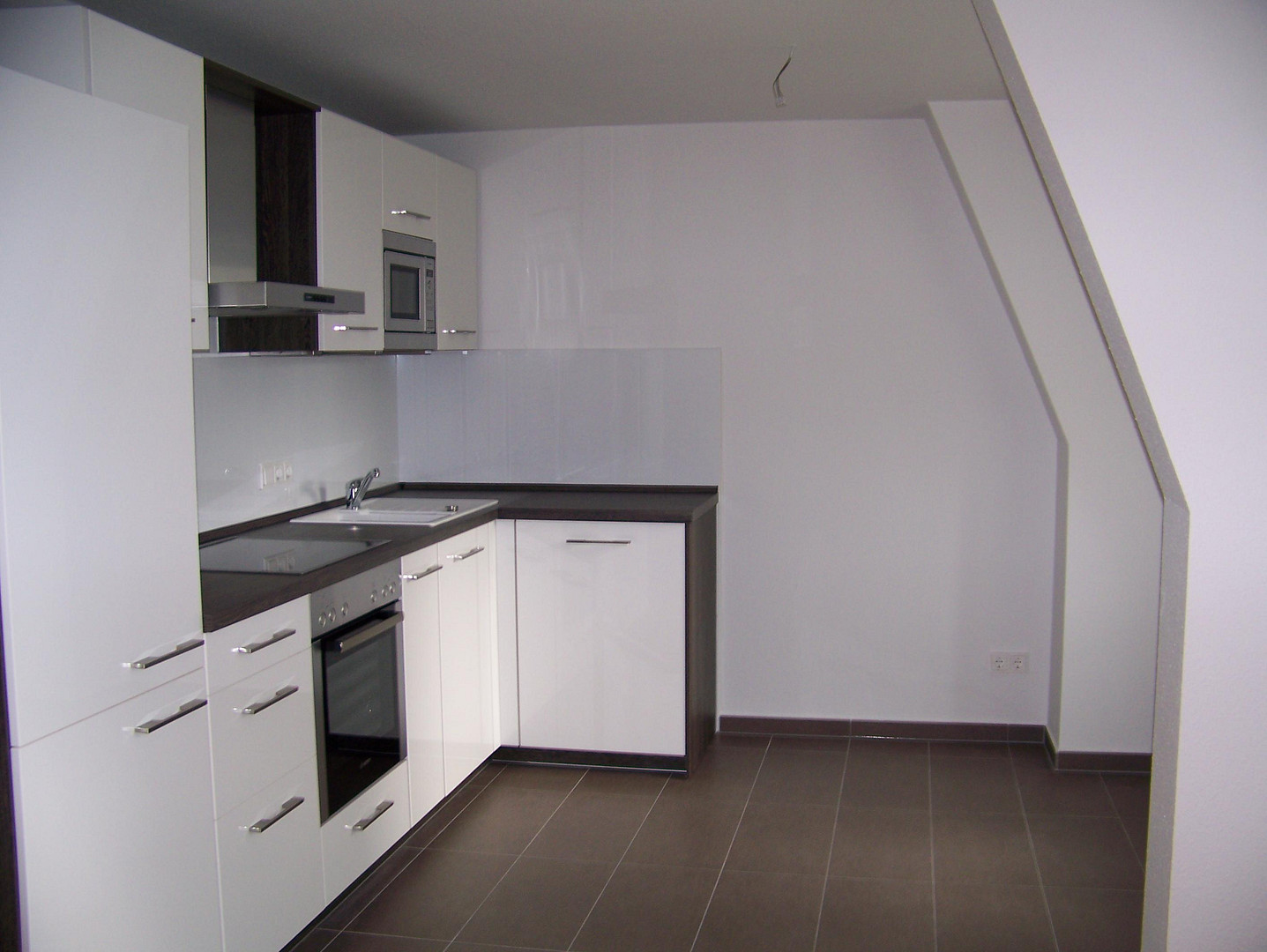 Attraktive Wohnung im Zentrum von Dresden *provisionsfrei* zum Vermieten oder für Eigenbedarf – Alfred-Althus-Straße 2a, 1067 Dresden(Altstadt) – Vorschaubild 6