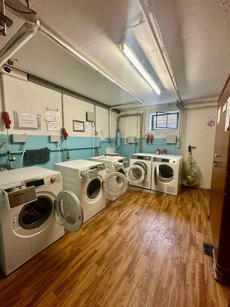 Renovierte 2-Zimmer-Wohnung mit Balkon&Tiefgarage(Erbpacht) – Südliche Ringstraße 49, 85053 Ingolstadt – Vorschaubild 25