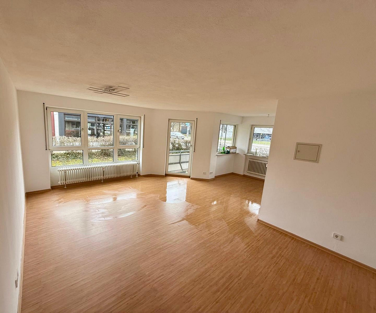 Renovierte 2-Zimmer-Wohnung mit Balkon&Tiefgarage(Erbpacht) – Südliche Ringstraße 49, 85053 Ingolstadt – Vorschaubild 10