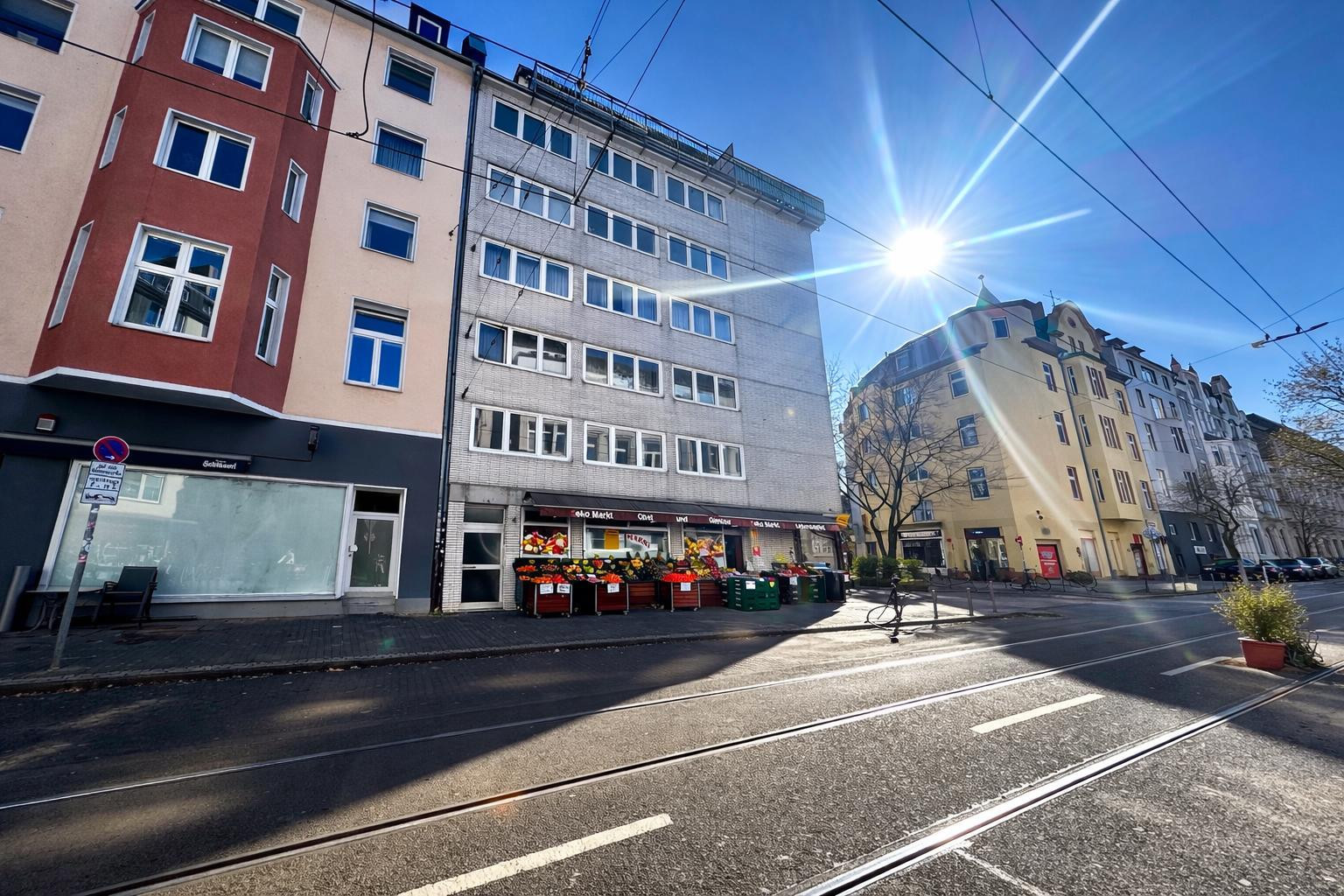 Helle 2 Zi Whg mit Aufzug, direkt am Fürstenplatz **Ohne Makler** – Düsseldorf(Friedrichstadt) – Vorschaubild 14