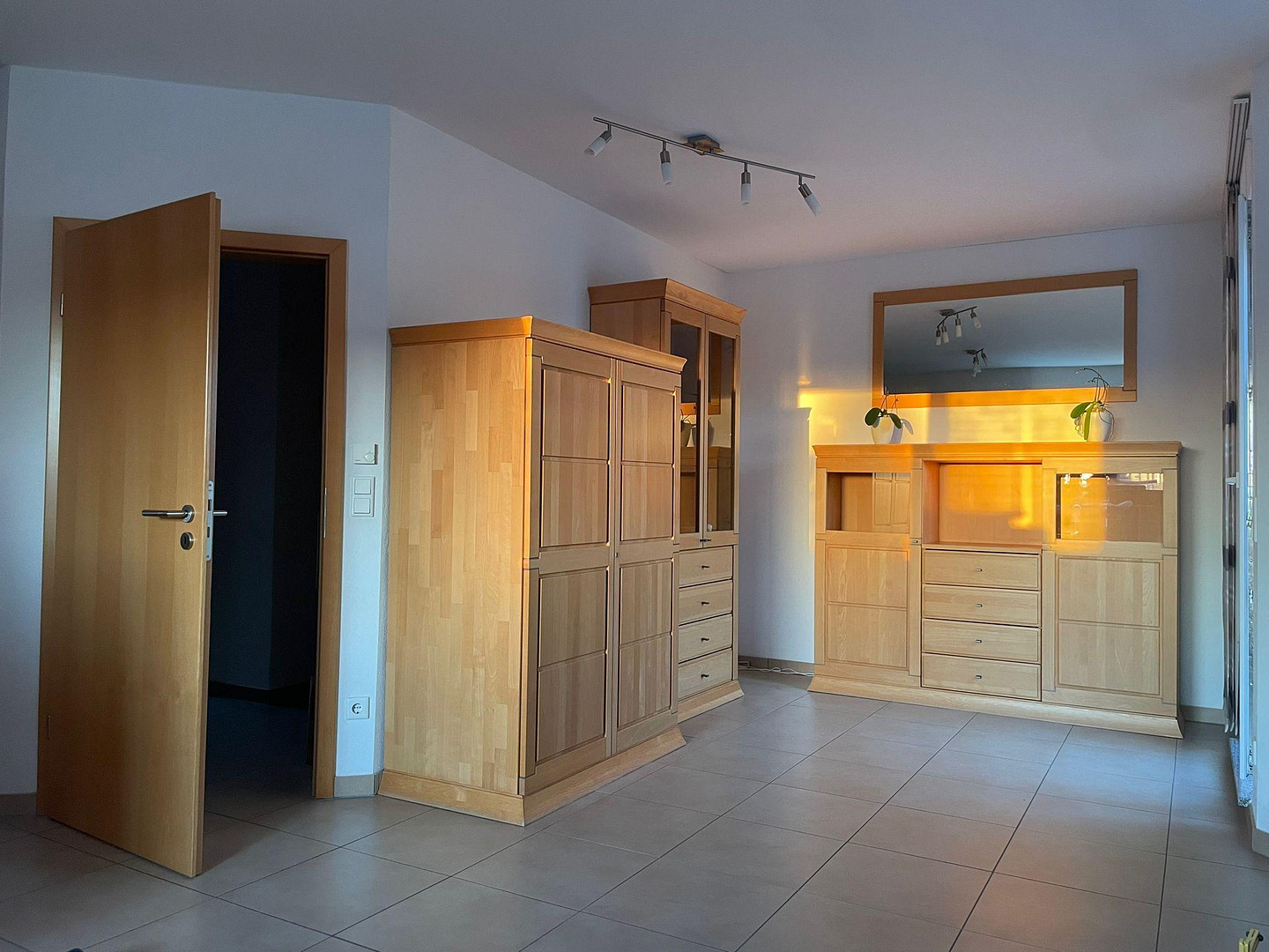 2-Zimmer Dachgeschosswohnung Ingolstadt-Etting 65 m² mit TG + Dachterasse – Meisenweg 34, 85055 Ingolstadt Etting(Etting) – Vorschaubild 3