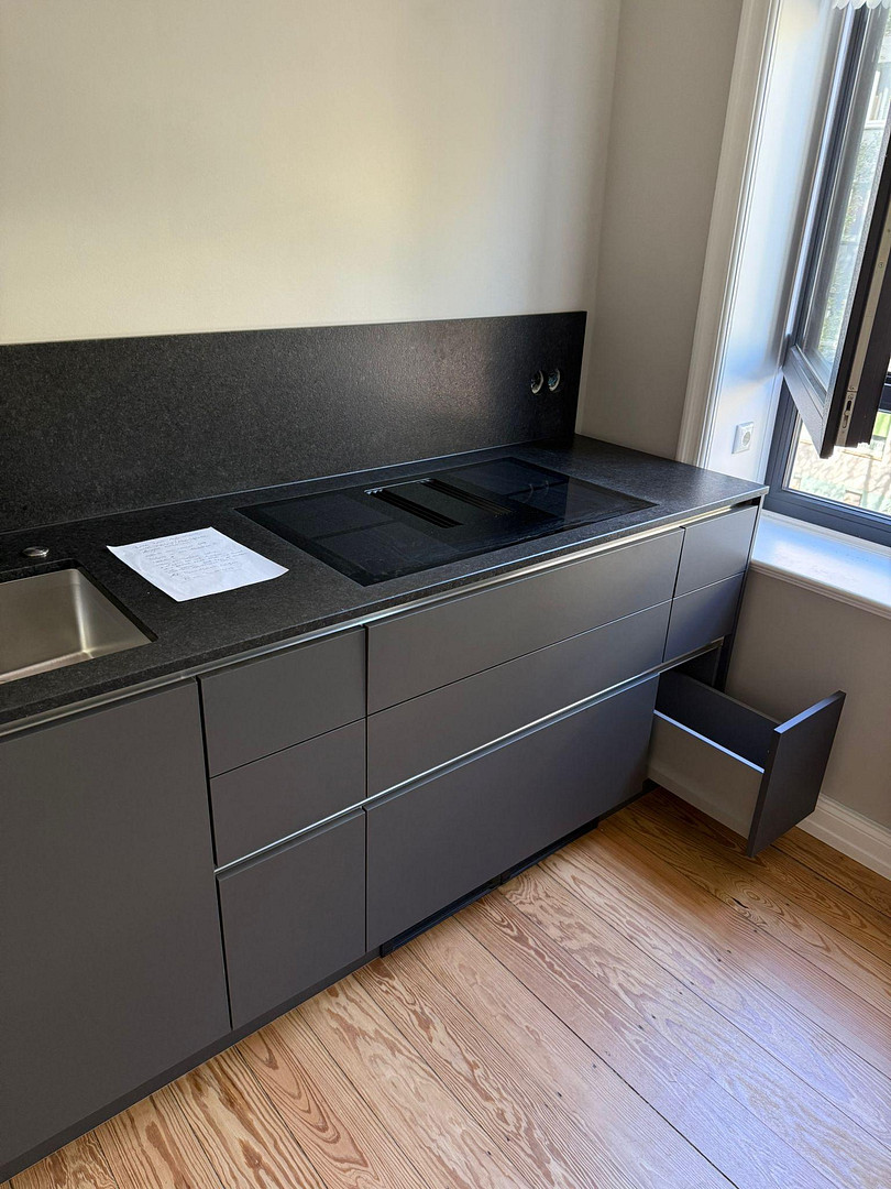 Einmalige Luxus Altbau Wohnung Holtenauer Str. – Holtenauer Straße 213, 24106 Kiel(Wik) – Vorschaubild 24
