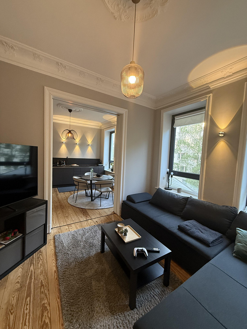 Einmalige Luxus Altbau Wohnung Holtenauer Str. – Holtenauer Straße 213, 24106 Kiel(Wik) – Vorschaubild 3