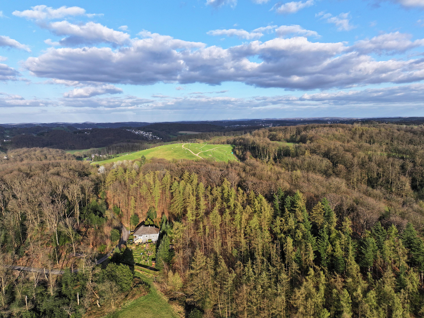 Freistehendes Einfamilienhaus in Alleinlage mit Panoramablick im Wald – Elfringhauser Str. 113, 45527 Hattingen – Vorschaubild 2
