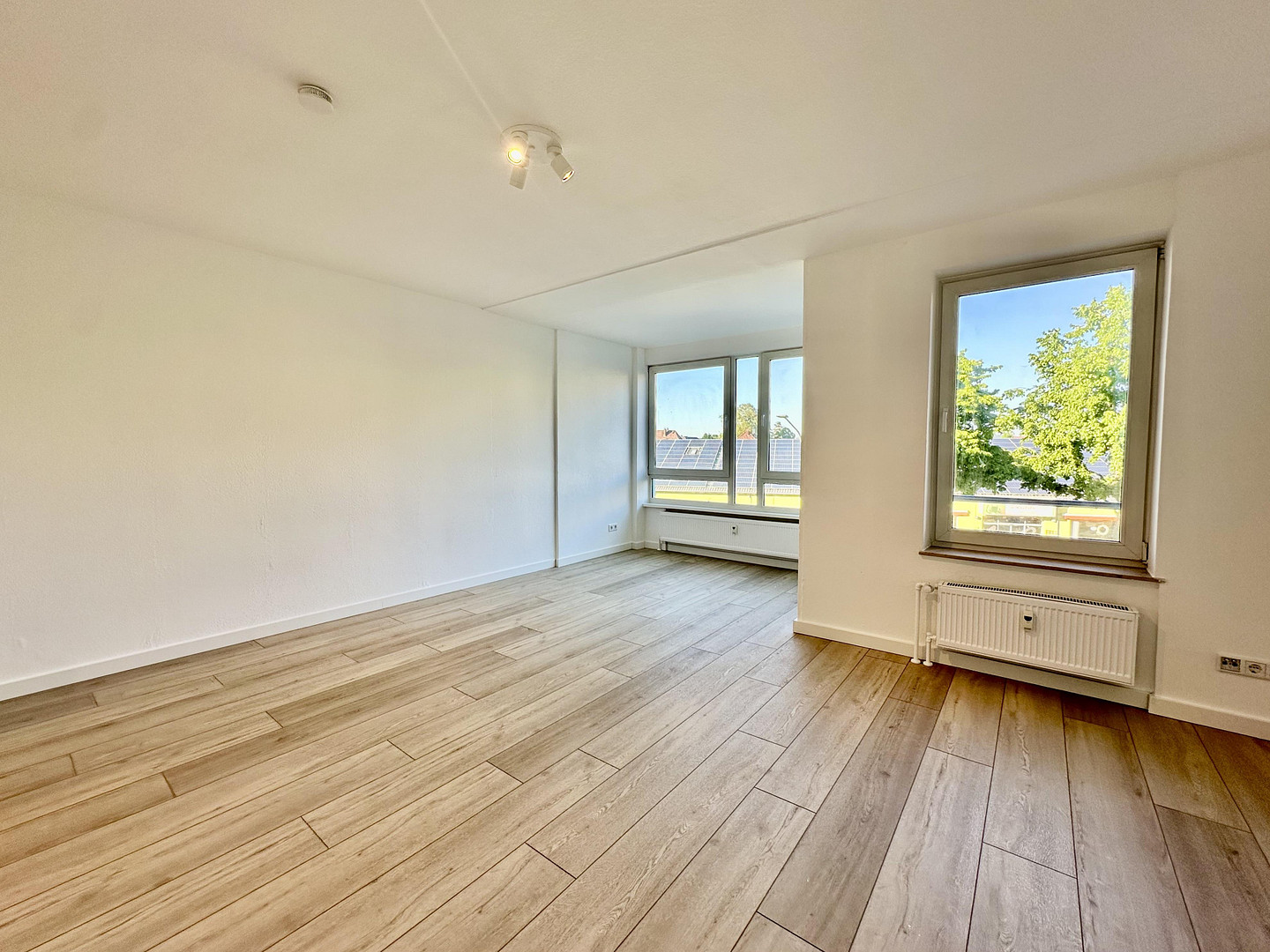 Renovierte City-Oase: 1-Zimmer-Wohnung in Top-Lage von Paderborn! – Nordstraße 29, 33102 Paderborn – Vorschaubild 2