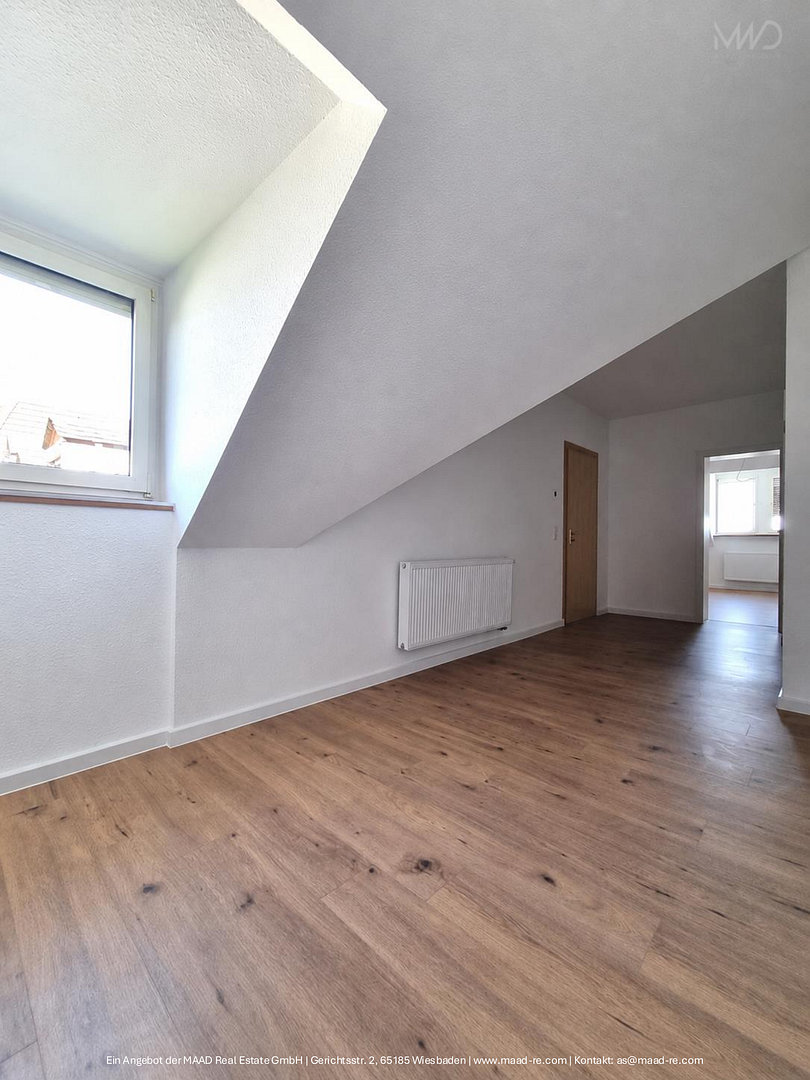 Erstbezug nach Sanierung | Stilvolle 2-Zimmer-Altbauwohnung nahe Künstlerviertel – Wiesbaden – Vorschaubild 2